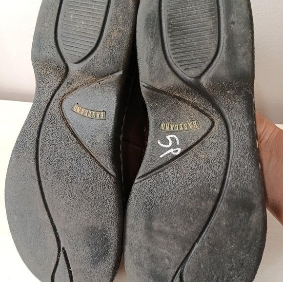 Women's Eastland Newport Slip On Leather Upper 8M - Picture 6 of 7